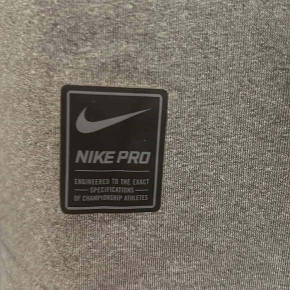Nike Pro Dri-FIT Performance Tee - Picture 3 of 4